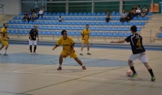 Foto 3 - El III Senior cae 2-6 en su choque de presentación