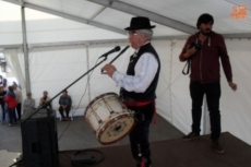 Foto 4 - Relevo generacional en el I Certamen de Folclore organizado por el grupo folclórico 'El Arco'