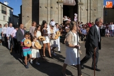 Foto 3 - Las madrinas brindarán a la Virgen del Árbol las tradicionales roscas de almendra 