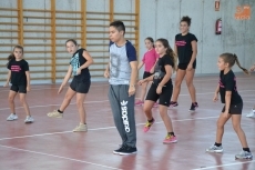 Foto 3 - Las alumnas de gimnasia rítmica reciben una ‘master class’ de funky