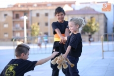 Foto 4 - Exhibición de los grupos de Tai Chi y Zumba en las fiestas de Avesal