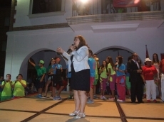 Foto 3 - Las peñas prenden la llama para comenzar las ferias y fiestas