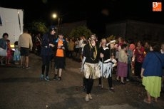 Foto 6 - Pequeños y mayores protagonizan un desfile de carrozas para el recuerdo