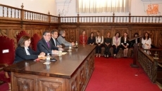 Foto 5 - La UPSA recibe a 78 alumnos de universidades chinas