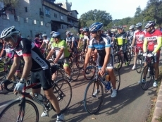 Foto 3 - Casi medio millar de personas homenajean a Eladio Jim&eacute;nez en la Sierra de Francia