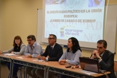 Foto 3 - Los mayores vuelven a coger los libros un año más