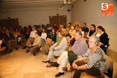 Foto 3 - El fenómeno 'Podemos' acapara el coloquio semanal de la Casa de las Conchas