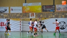 Foto 5 - El Ciudad de Salamanca estrena su casillero de victorias