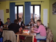 Foto 5 - Cada tarde de domingo las mujeres celebran una convivencia para impulsar sus actividades