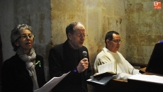 Foto 3 - Ofrenda floral de la Asociación de Familiares de Enfermos de Alzheimer