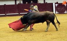 Foto 3 - Contundente triunfo de Iván González en el festejo sin caballos de la Escuela de Tauromaquia