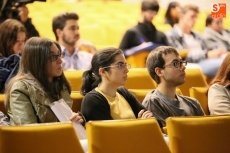 Foto 5 - Expertos en vacunas comparten conocimientos en la Facultad de Farmacia