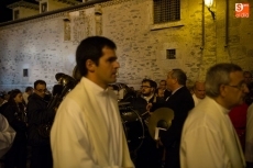 Foto 4 - El anochecer embellece la procesión del brazo de Santa Teresa