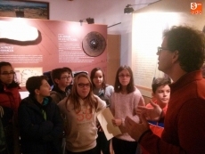 Foto 4 - Los alumnos de 6&ordm; de Primaria conocen Siega Verde y las Fortificaciones