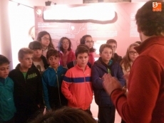 Foto 3 - Los alumnos de 6&ordm; de Primaria conocen Siega Verde y las Fortificaciones