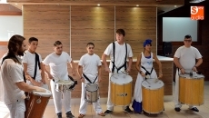 Foto 4 - Comida solidaria de la Casa Escuela Santiago Uno con los niños del ballet camboyano 'Tahen'