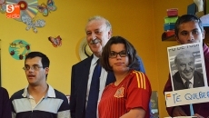 Foto 4 - Del Bosque: "La educación de estos niños es lo que nos mueve a todos, y yo sé lo que es por mi...