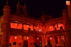 Foto 4 - La Plaza Mayor se tiñe de rosa durante este fin de semana