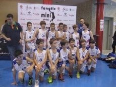 Foto 4 - El Recinto Ferial acoge la fiesta del baloncesto escolar con el 'I Fanatic Mini'