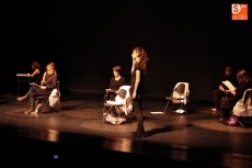 Foto 5 - Las 'Palabras que salvan vidas' inundan el escenario del Juan del Enzina