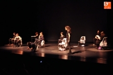 Foto 4 - Las 'Palabras que salvan vidas' inundan el escenario del Juan del Enzina