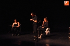 Foto 3 - Las 'Palabras que salvan vidas' inundan el escenario del Juan del Enzina