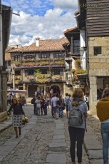 Foto 3 - La apertura de la exposición ‘Emotional Landscapes III’ se prorroga al puente de Los Santos 