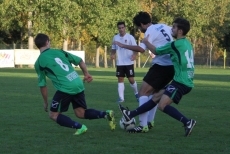 Foto 4 - El Ciudad Rodrigo se deja la imbatibilidad y el coliderato frente al Onzonilla