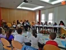 Foto 6 - El Consejo de Niños toma la palabra 