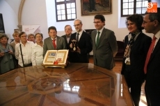 Foto 6 - La USAL recibe la Medalla de Oro de la Ciudad de Salamanca otorgada a Miguel de Unamuno