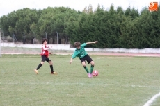 Foto 5 - Importante victoria (2-3) del CD Cristo Rey en su salida frente al CDF Vitigudino