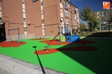 Foto 5 - La renovaci&oacute;n de cuatro zonas de juegos infantiles impulsar&aacute; el disfrute de las familias 