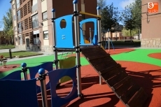 Foto 4 - La renovaci&oacute;n de cuatro zonas de juegos infantiles impulsar&aacute; el disfrute de las familias 