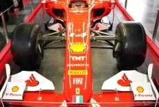 Foto 5 - El Ferrari de Alonso, exhibido en la Plaza de la Concordia 