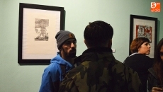 Foto 4 - Tomás Hijo muestra su exposición de grabados e ilustraciones en la ‘Salchichería Oeste 7’