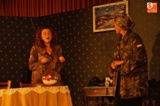 Foto 4 - El grupo ‘Aquí se hace teatro’ representa la obra ‘Mi tía y sus cosas’