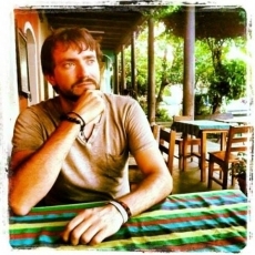 Foto 6 - Jos&eacute; Gonz&aacute;lez y Fran Fern&aacute;ndez, m&uacute;sica y poes&iacute;a en el Caf&eacute; Corrillo