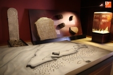 Foto 3 - Iglesias conoce las actuaciones realizadas en el castro a través de Territorio Vetón y Castros y...