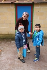 Foto 5 - Los niños de La Villa saborean el otoño con una participativa castañada