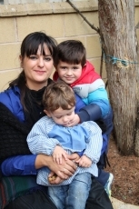 Foto 3 - Los niños de La Villa saborean el otoño con una participativa castañada