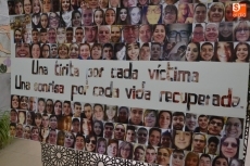 Foto 6 - Los centros educativos claman contra la violencia de género