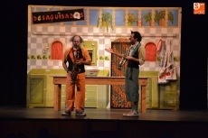 Foto 3 - Los escolares de 5º de Primaria disfrutan de ‘Desaguisados’