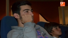 Foto 5 - Escolares y público comparten el especial radiofónico de SALAMANCArtv AL DIA contra la violencia...