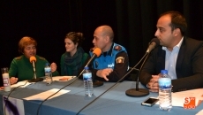 Foto 4 - Escolares y público comparten el especial radiofónico de SALAMANCArtv AL DIA contra la violencia...