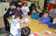 Foto 5 - La Navidad hace ya acto de presencia en el Colegio San Francisco