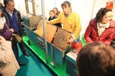 Foto 3 - Aldeatejada sabe a miel en una feria que se consolida como referencia del sector