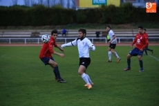Foto 6 - Salmantino y &Aacute;vila firman tablas y se mantienen en el abismo (0-0)