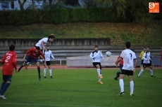 Foto 3 - Salmantino y &Aacute;vila firman tablas y se mantienen en el abismo (0-0)