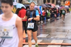 Foto 4 - Javier Alves y Pilar Garc&iacute;a superan a la lluvia y vencen en la Carrera Pedestre