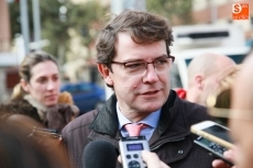 El Ayuntamiento rebajará los bordillos de más de 1.800 pasos de peatones para mejorar la...